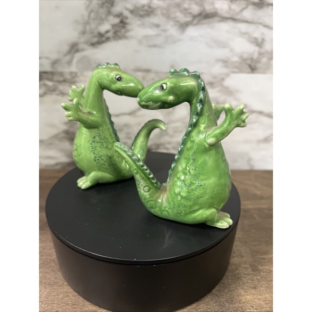 Vintage 1950s Puff & Stuff Dinosaurs Salt and Pepper Shakers Japan Ceramic